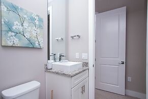 Gorgeous 4 Bedroom Family Friendly Close to Disney 7573