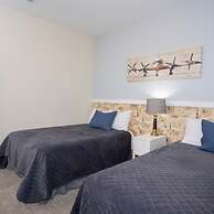 Stunning 5 Bd Home w Pool Close to Disney 4822