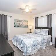 Stunning 5 Bd Home w Pool Close to Disney 4822