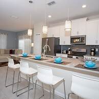 Stunning 5 Bd Home w Pool Close to Disney 4822