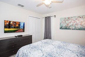 Stunning 5 Bd Home w Pool Close to Disney 4822