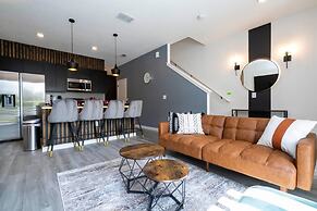 Marvelous 3Bd Close to Disney w Gameroom at The Hub 3409