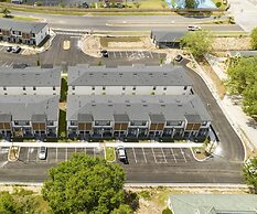 Marvelous 3Bd Close to Disney w Gameroom at The Hub 3409