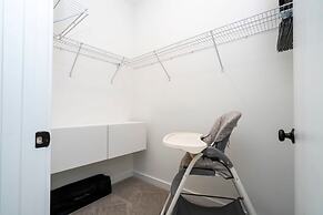 Marvelous 3Bd Close to Disney w Gameroom at The Hub 3409