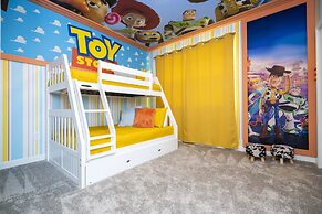 Gorgeous 5Bd With Pool at Champions Gate 1125