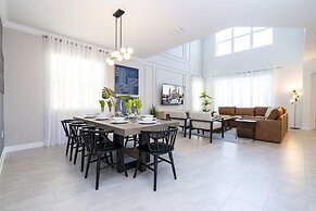 Gorgeous 5Bd With Pool at Champions Gate 1125