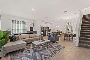 Gorgeous 4 Bd w Pool at Storey Lake Resort 4277