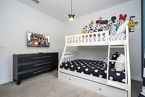 Gorgeous 4 Bd w Pool at Storey Lake Resort 4277