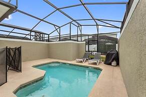 Gorgeous 4 Bd w Pool at Storey Lake Resort 4277