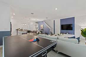 Gorgeous 4 Bd w Pool at Storey Lake Resort 4277