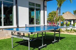 Gorgeous 4 Bd w Pool at Storey Lake Resort 4277