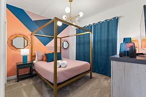 Gorgeous 4 Bd w Pool at Storey Lake Resort 4277