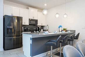 Gorgeous 4 Bd w Pool at Storey Lake Resort 4277