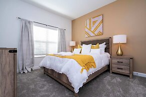 Wonderfull 4Bd With Pool at Champions Gate 1174