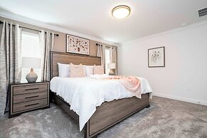 Wonderfull 4Bd With Pool at Champions Gate 1174