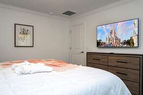 Wonderfull 4Bd With Pool at Champions Gate 1174