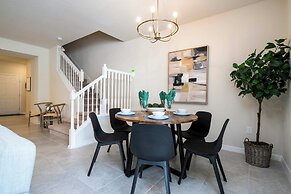 Stunning 5Bd w Pool Windsor Island Resort 3814