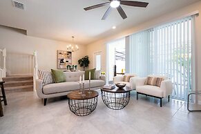 Stunning 5Bd w Pool Windsor Island Resort 3814