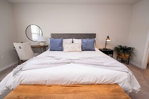 Stunning 5Bd w Pool Windsor Island Resort 3814