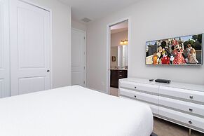 Luxurious 5Bd Single Family w Pool Jacuzzi Encore Resort 7432