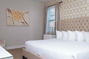 Luxurious 5Bd Single Family w Pool Jacuzzi Encore Resort 7432