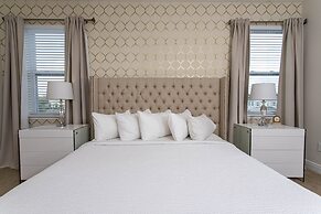 Luxurious 5Bd Single Family w Pool Jacuzzi Encore Resort 7432