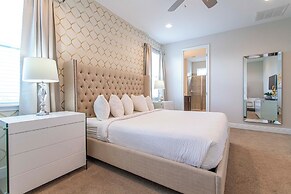 Luxurious 5Bd Single Family w Pool Jacuzzi Encore Resort 7432