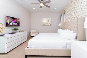 Luxurious 5Bd Single Family w Pool Jacuzzi Encore Resort 7432