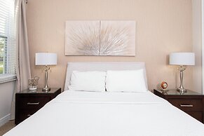 Luxurious 5Bd Single Family w Pool Jacuzzi Encore Resort 7432