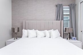 Luxurious 5Bd Single Family w Pool Jacuzzi Encore Resort 7432