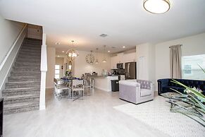 Stunning 5 Bd w Pool Close to Disney 8955