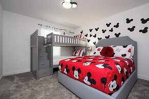 Stunning 4 Bd Close to Disney Storey Lake 2569