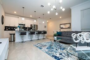 Stunning 4 Bd Close to Disney Storey Lake 2569