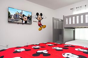 Stunning 4 Bd Close to Disney Storey Lake 2569