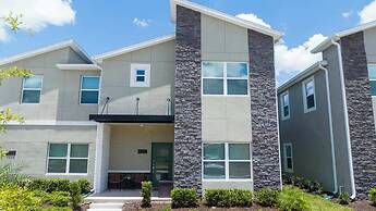 Splendid 5Bd Close to Disney at Storey Lake 4251