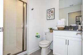 Splendid 5Bd Close to Disney at Storey Lake 4251