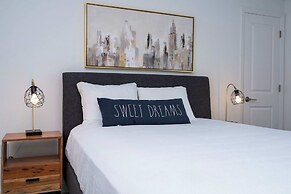 Splendid 5Bd Close to Disney at Storey Lake 4251