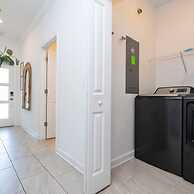 Splendid 5Bd Close to Disney at Storey Lake 4251