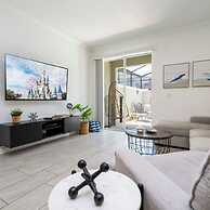 Splendid 5Bd Close to Disney at Storey Lake 4251
