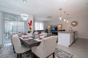 Gorgeous 4Bd With Pool at Storey Lake Resort 4475