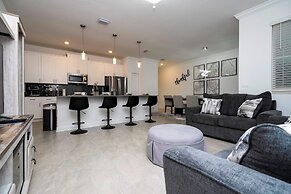 Gorgeous 4Bd With Pool at Storey Lake Resort 4475