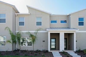 Stunning 4 Bd w Pool Close to Disney Champions Gate 990