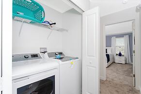 Stunning 4 Bd w Pool Close to Disney Champions Gate 990