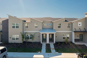 Stunning 4 Bd w Pool Close to Disney Champions Gate 990