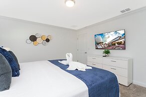 Stunning 4 Bd w Pool Close to Disney Champions Gate 990