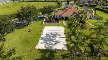 Marvelous 4Bd Close to Disney w Pool at 313 Tuscan Hills