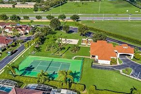 Marvelous 4Bd Close to Disney w Pool at 313 Tuscan Hills