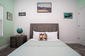 Gorgeous 4 Bd w Pool Storey Lake Resort 2653