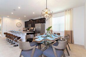 Wonderful 6 Bd w Game Room and Pool Solara Resort 8991