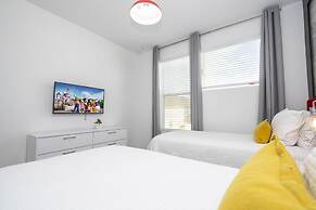 Wonderful 6 Bd w Game Room and Pool Solara Resort 8991